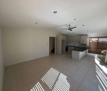 Lockup and go lifestyle close to Beach - Includes electricity & Water! - Photo 1