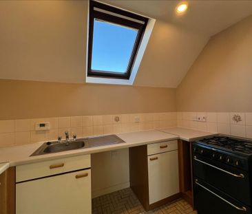 2 bedroom property to rent - Photo 4