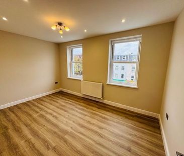 3 bedroom maisonette to rent - Photo 4