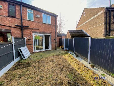 2 bedroom semi-detached house to rent - Photo 2