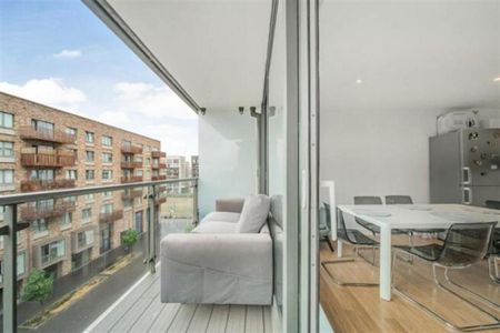 3 bedroom apartment to rent - Photo 4