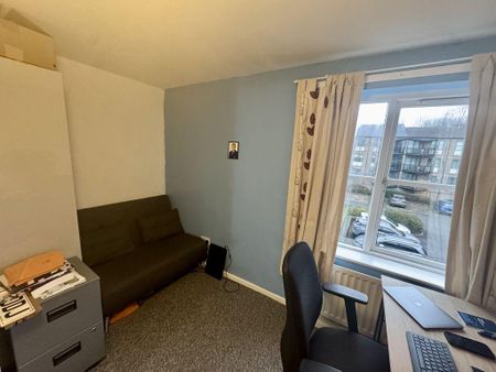 2 bedroom apartment to rent - Photo 4