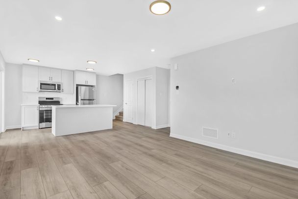 For Lease - 701 Glenroy Gilbert Drive Unit# Unit 07, Barrhaven, Ontario - Photo 1