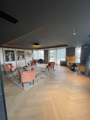 For Lease - 395 Dundas Street Unit# 131, Oakville, Ontario - Photo 1