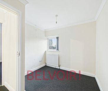 Semi-detached house to rent on - Photo 3