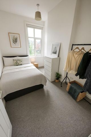 3 bedroom apartment to rent - Photo 2