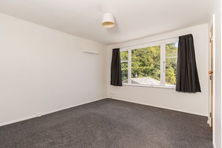 68 The Drive, Tawa - Photo 3