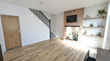 2 bedroom apartment to rent - Photo 3