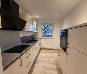 Moderne 3,5-Zimmer-Wohnung in zentraler Lage mit EBK! - Photo 5