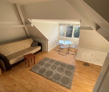 2 Bed Flat, Gunnersbury Avenue, W5 - Photo 4