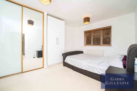 2 Bedroom Flat/Apartment to rent - Photo 2