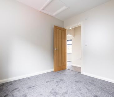 5 Mossvale Terrace, Dromore, BT25 2DE - Photo 4