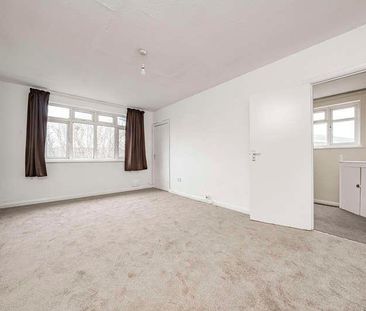 Long Lane, Hillingdon, UB10 - Photo 4