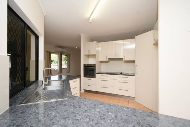 Fully Tiled - Huge Patio - Large Backyard - No Rear Neighbours - Photo 1