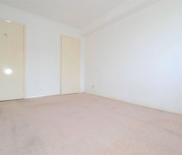 Harcourt Road, Wallington, SM6 - Photo 6