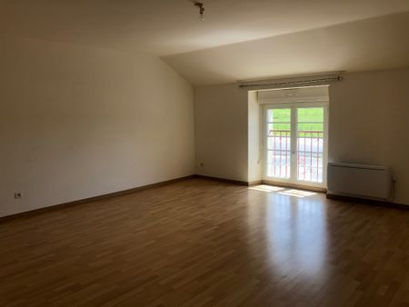 Location appartement 102.8 m², Epizon 52230Haute-Marne - Photo 2