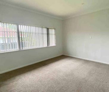 Peace in Pukekohe! - Photo 2