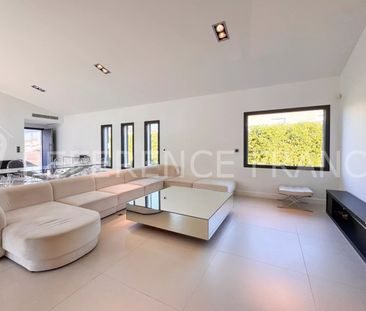 Villa • Mougins - Photo 1