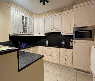 Ruim gemeubeld 2-slaapkamer appartement met terras op benedenverdie... - Photo 3