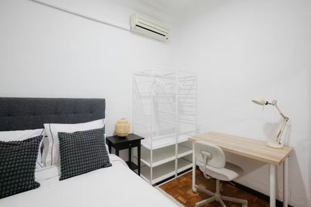 Gran Vía de Fernando el Católico, Valencia, Valencian Community 46008 - Photo 3