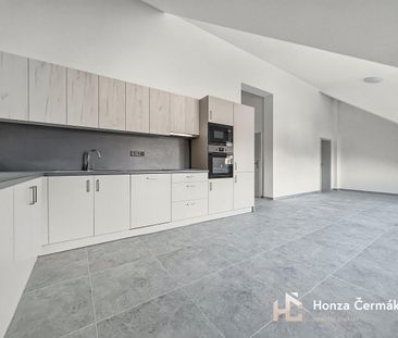Pronájem bytu 2+kk 70 m² - Fotografie 2