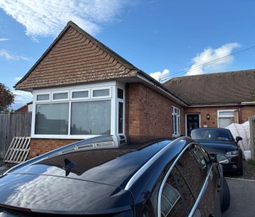 **NO DEPOSIT OPTION AVAILABLE** A very well presented and deceptive... - Photo 5