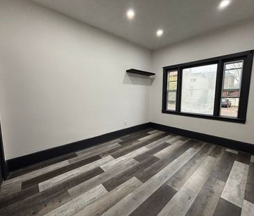 $2,100 / 2 br / 3 ba / 85 Mary st. unit 1 - Photo 5