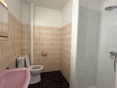 Location Appartement 1 pièce 30m² LE LAVANDOU 83980 - Photo 5