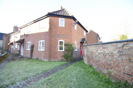 2 bedroom end of terrace house to rent - Photo 5