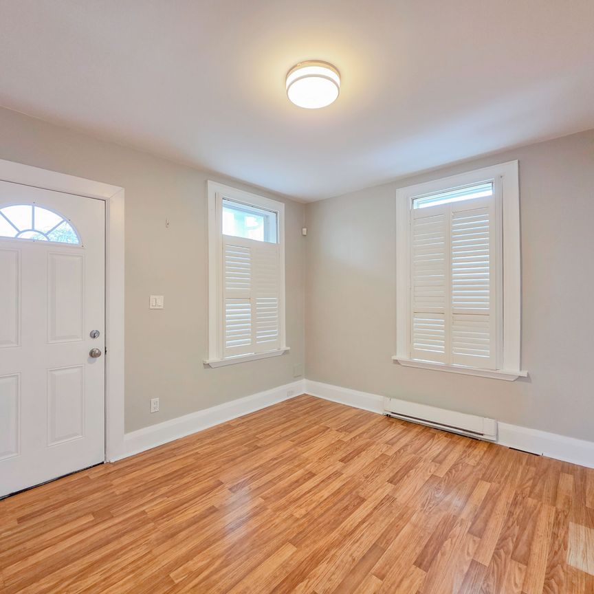 For Lease - 38 Olive Avenue Unit# Main, Oshawa, Ontario - Photo 1