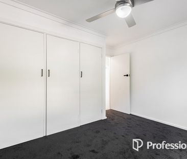 Spacious 3-Bedroom Home Opposite Park - Photo 5
