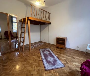 János Pál pápa tér, 1081, Budapest - Fotó 1