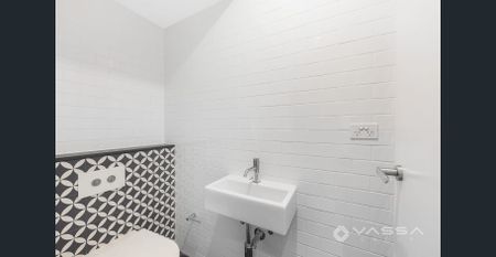 Awesome slip levels two bedrooms for lease, available now!!! - Photo 2