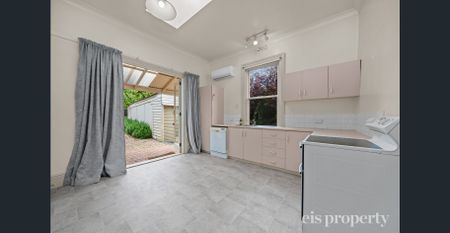 Gorgeous Cottage - Ideal Location - Photo 4