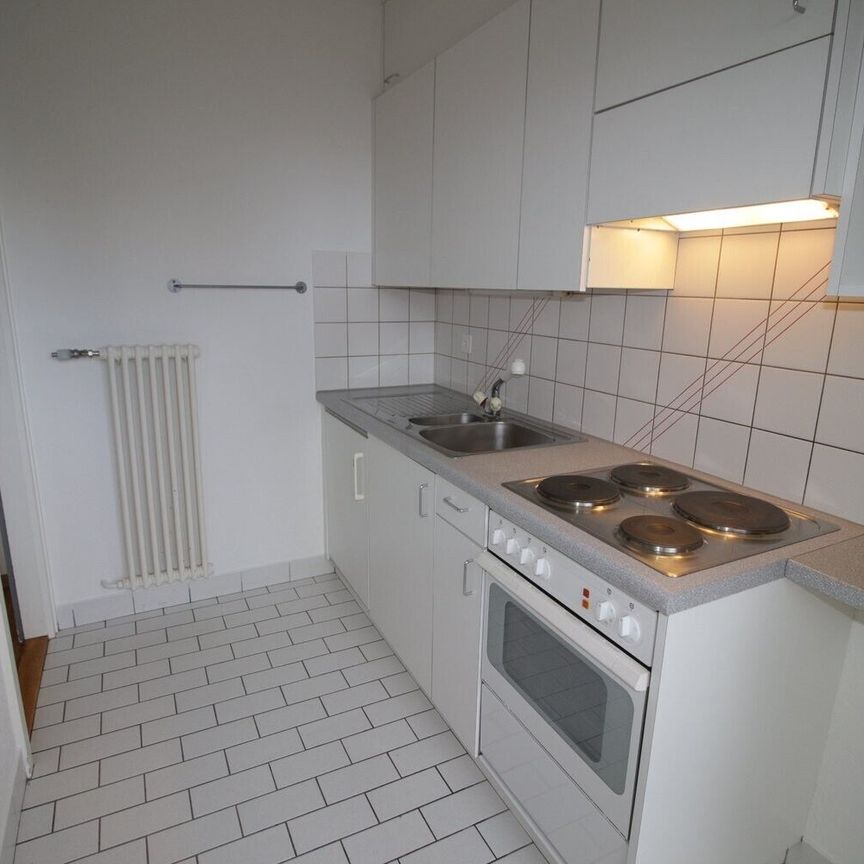 Charming 1½-room apartment surrounded by greenery, just a stone’s throw from the city - Foto 1