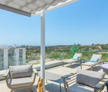 2 bedroom luxury penthouse for rent in Estepona, Spain - Photo 5