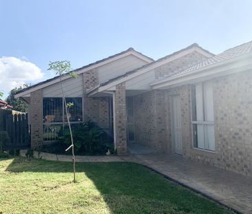 Spacious home in quiet court location - Photo 5