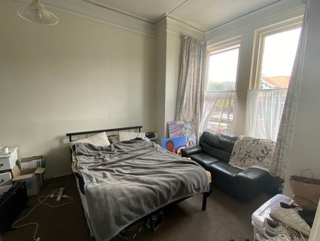 4 bedder on George - 2026 - Photo 3