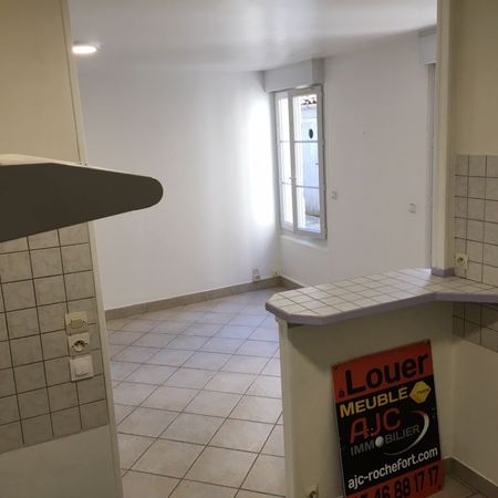 Location Appartement 3 pièces 56m² - Photo 3