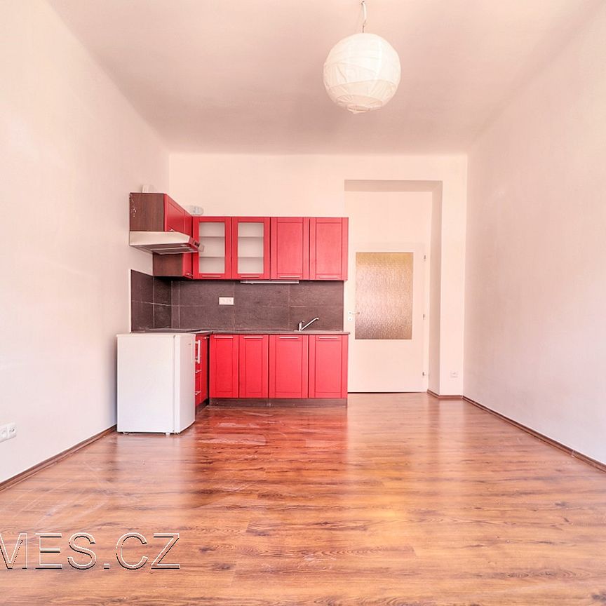 Pronájem bytu 1+kk 21 m² - Photo 1