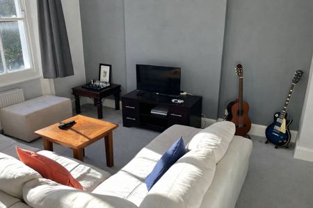 Room in a Shared Flat, Broxholm Road, SE27 - Photo 2