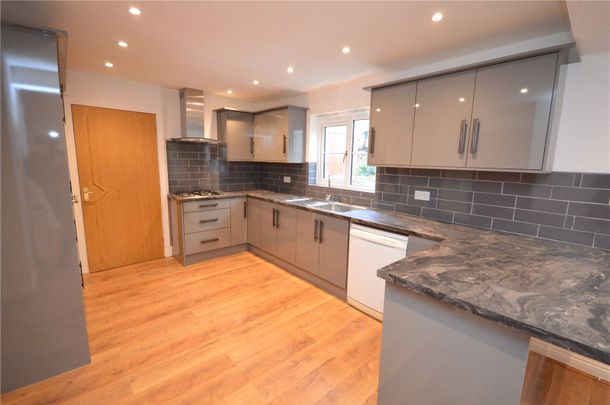 9, Crow Nest Drive, Beeston, Leeds, LS11 8JP - Photo 1