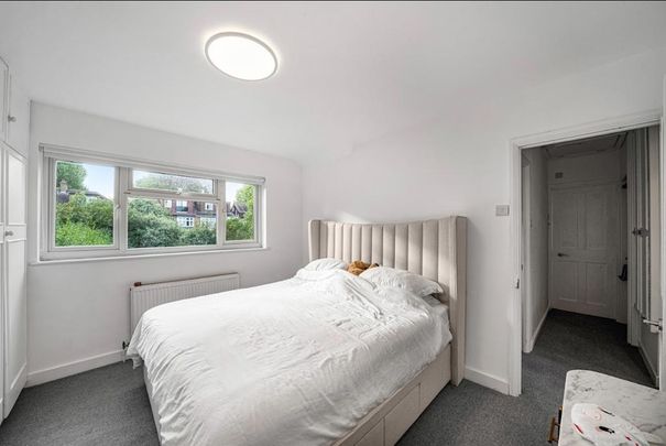 4 bedroom terraced house to rent - Photo 1