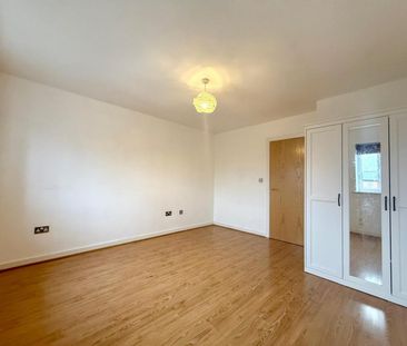 1 Bedroom Flat - Purpose Built To Let - Photo 3