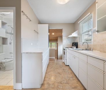 For Lease - 229 Morton Street, Thorold, Ontario - Photo 3