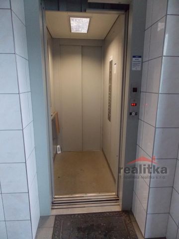 Pronájem bytu 3+kk 110 m2 - Fotografie 3