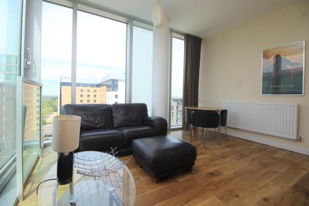 2 bedroom flat to rent - Photo 2