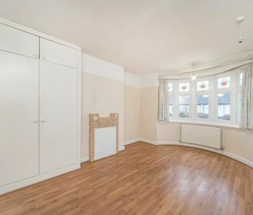 Buckleigh Avenue - Photo 3