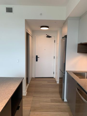 280 Montgomery - Photo 2