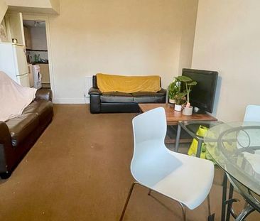 2 bedroom house to rent - Photo 1